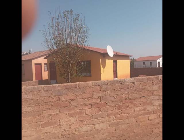 2 BEDROOM HOUSE FOR SALE IN SOSHANGUVE SOUTH